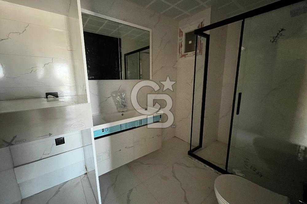 ÇİĞLİ UĞUR MUMCU'DA KAPALI MUTFAKLI 2+1 KİRALIK SIFIR DAİRE