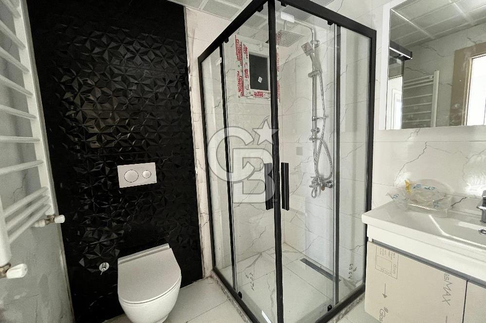 ÇİĞLİ UĞUR MUMCU'DA KAPALI MUTFAKLI 2+1 KİRALIK SIFIR DAİRE