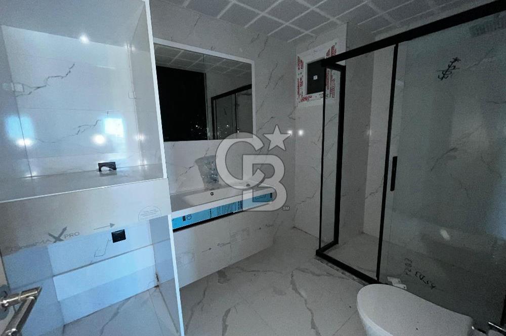 ÇİĞLİ UĞUR MUMCU'DA KAPALI MUTFAKLI 2+1 KİRALIK SIFIR DAİRE