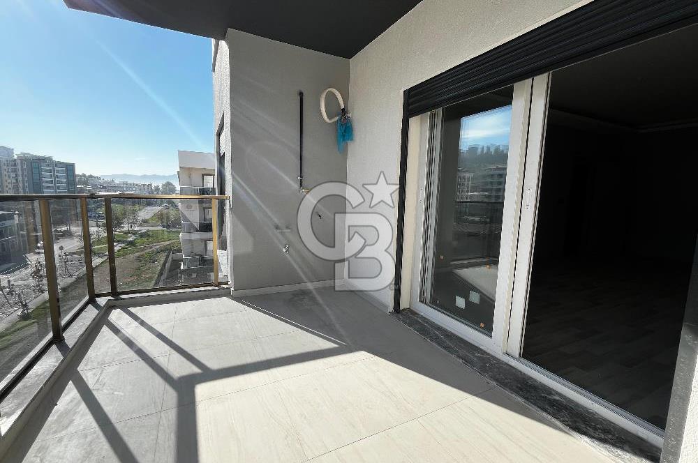 ÇİĞLİ UĞUR MUMCU'DA 2+1 KAPALI MUTFAKLI KİRALIK SIFIR DAİRE