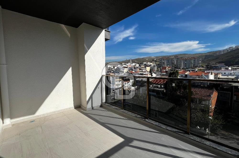 ÇİĞLİ UĞUR MUMCU'DA 2+1 KAPALI MUTFAKLI KİRALIK SIFIR DAİRE