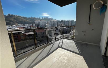 ÇİĞLİ UĞUR MUMCU'DA 2+1 KAPALI MUTFAKLI KİRALIK SIFIR DAİRE