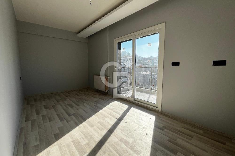 ÇİĞLİ UĞUR MUMCU'DA 2+1 KAPALI MUTFAKLI KİRALIK SIFIR DAİRE