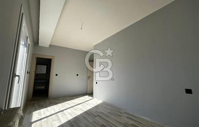 ÇİĞLİ UĞUR MUMCU'DA 2+1 KAPALI MUTFAKLI KİRALIK SIFIR DAİRE