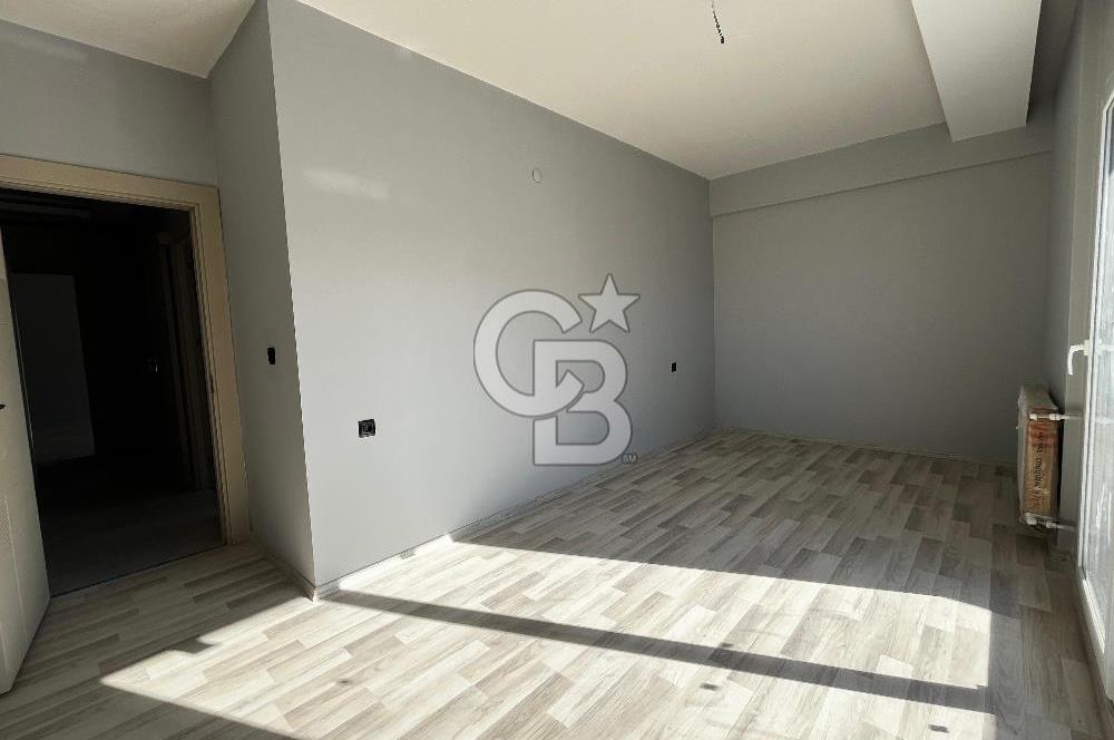 ÇİĞLİ UĞUR MUMCU'DA 2+1 KAPALI MUTFAKLI KİRALIK SIFIR DAİRE