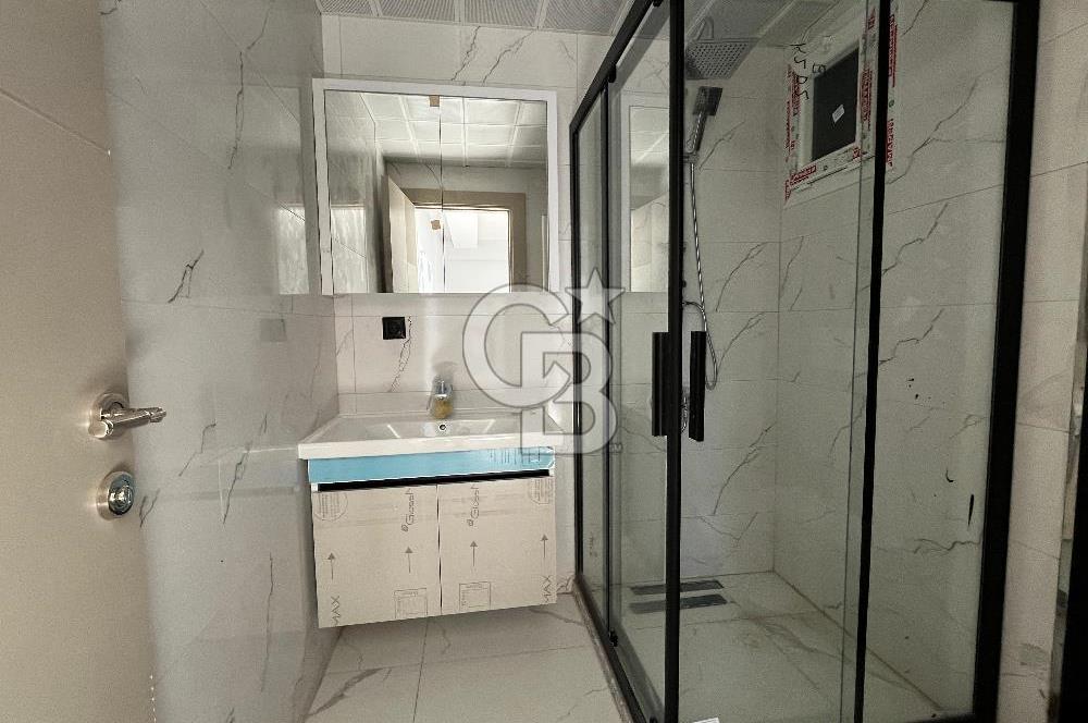 ÇİĞLİ UĞUR MUMCU'DA 2+1 KAPALI MUTFAKLI KİRALIK SIFIR DAİRE