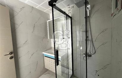 ÇİĞLİ UĞUR MUMCU'DA 2+1 KAPALI MUTFAKLI KİRALIK SIFIR DAİRE