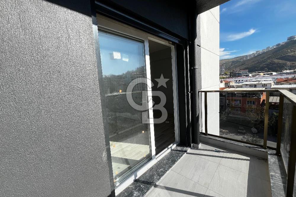 ÇİĞLİ UĞUR MUMCU'DA 2+1 KAPALI MUTFAKLI KİRALIK SIFIR DAİRE