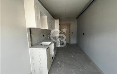 ÇİĞLİ UĞUR MUMCU'DA 2+1 KAPALI MUTFAKLI KİRALIK SIFIR DAİRE