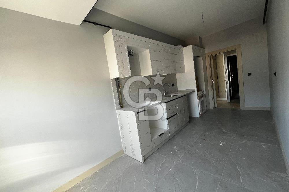 ÇİĞLİ UĞUR MUMCU'DA 2+1 KAPALI MUTFAKLI KİRALIK SIFIR DAİRE