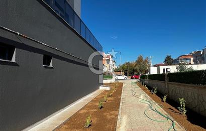 ÇİĞLİ UĞUR MUMCU'DA KAPALI MUTFAKLI 2+1 KİRALIK SIFIR DAİRE