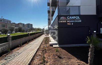 ÇİĞLİ UĞUR MUMCU'DA KAPALI MUTFAKLI 2+1 KİRALIK SIFIR DAİRE