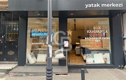 Üsküdar'da İşlek Cadde Üzerinde Boş Dükkan 