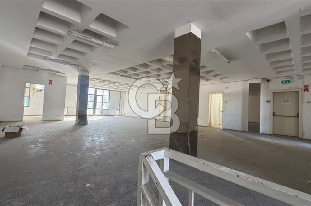 BORNOVA MTK SİTESİNDE 4 KATLI KİRALIK BİNA