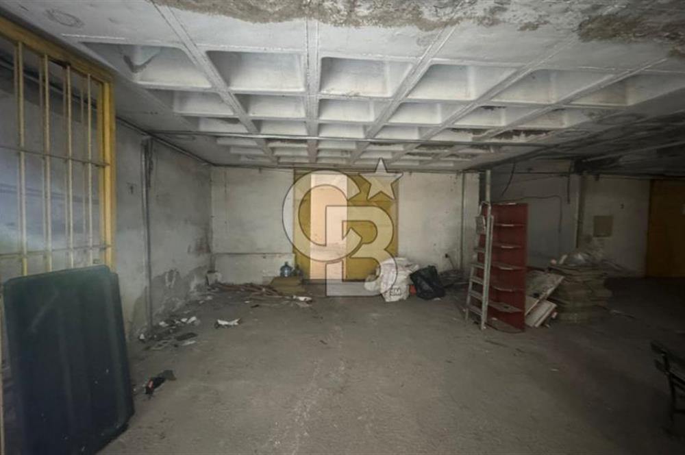 BORNOVA MTK SİTESİNDE 4 KATLI KİRALIK BİNA