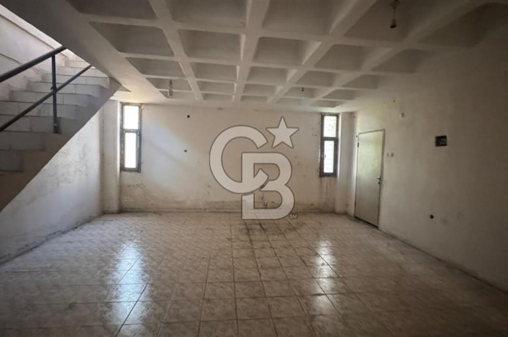 BORNOVA MTK SİTESİNDE 4 KATLI KİRALIK BİNA