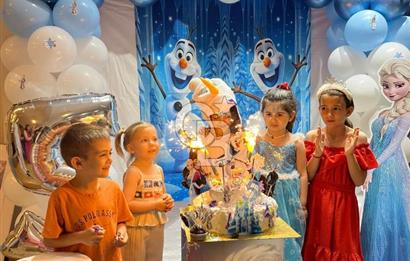 ÜÇKUYULARIN DEVREN KİRALIK İLK VE TEK ÇOCUK OYUN SALONU -CAFE