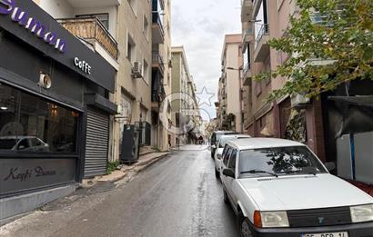 İzmir Park AVM ye Yürüyüş Mesafesinde Merkezi Konumlu Satılık Daire