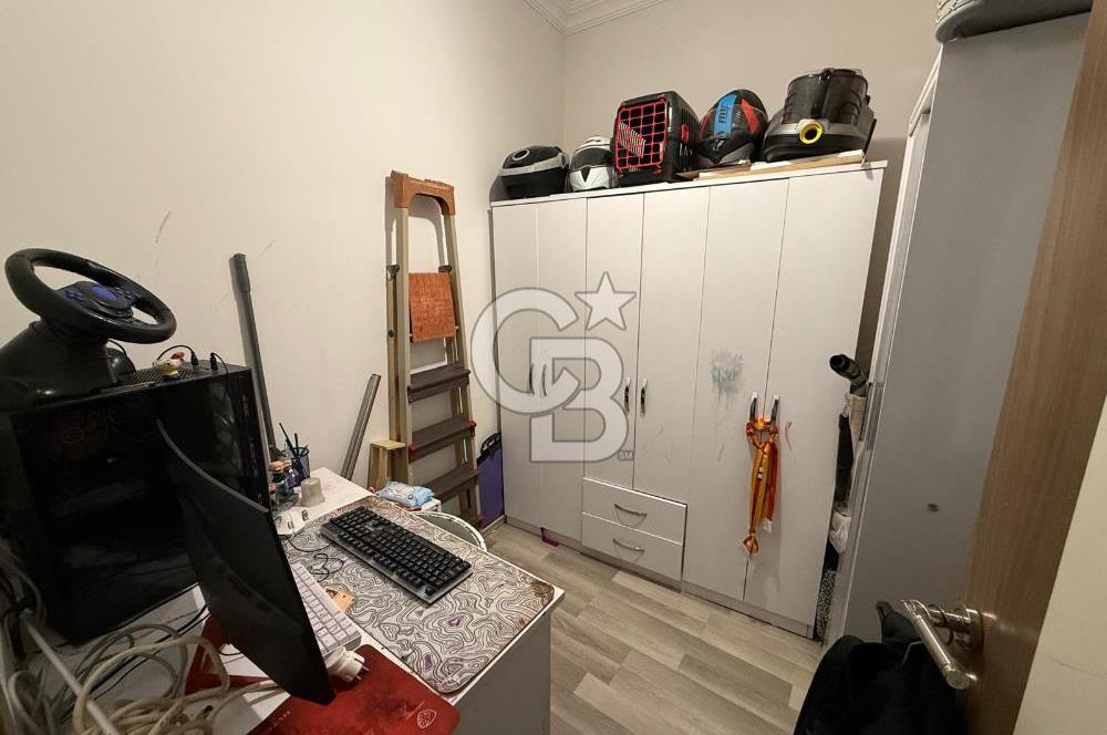 İzmir Park AVM ye Yürüyüş Mesafesinde Merkezi Konumlu Satılık Daire