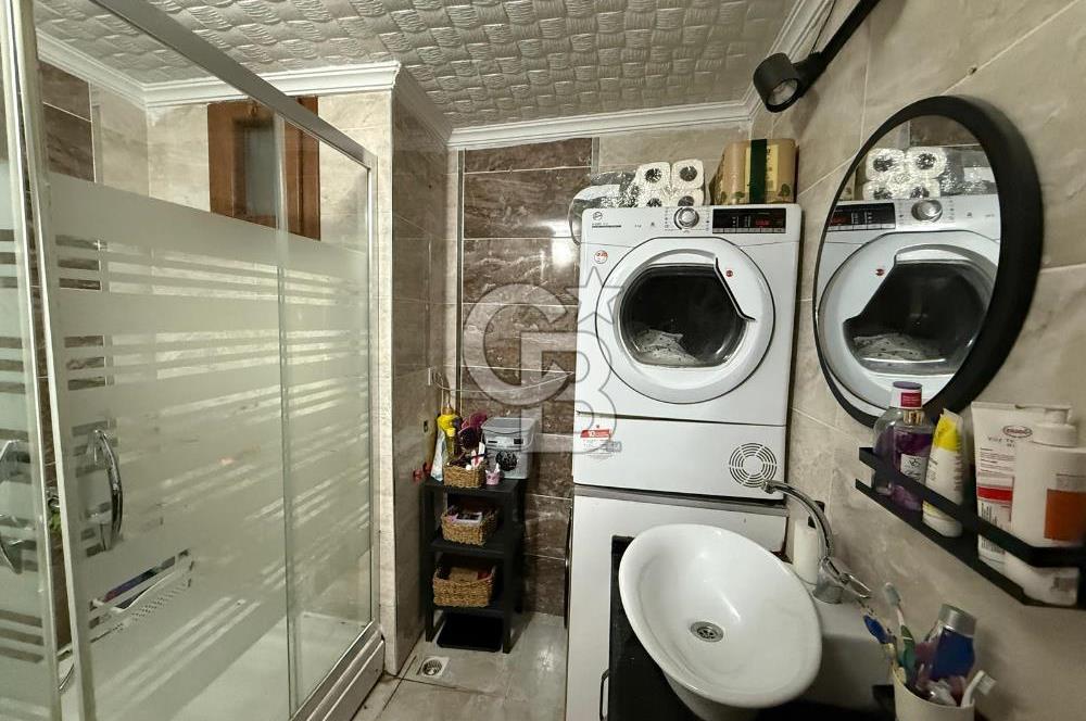 İzmir Park AVM ye Yürüyüş Mesafesinde Merkezi Konumlu Satılık Daire