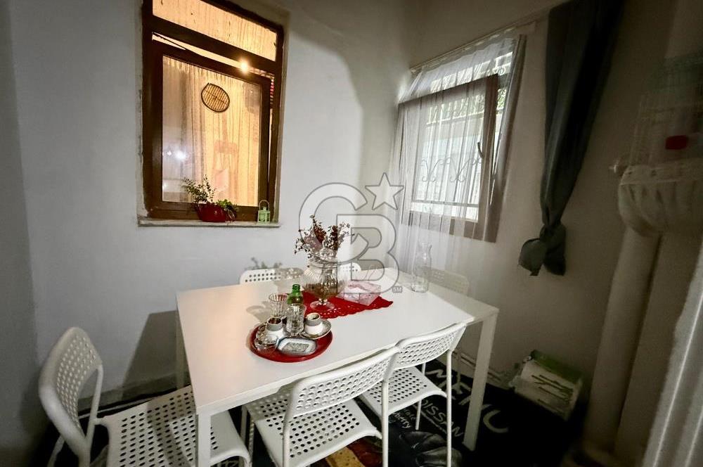 İzmir Park AVM ye Yürüyüş Mesafesinde Merkezi Konumlu Satılık Daire