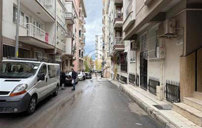 İzmir Park AVM ye Yürüyüş Mesafesinde Merkezi Konumlu Satılık Daire