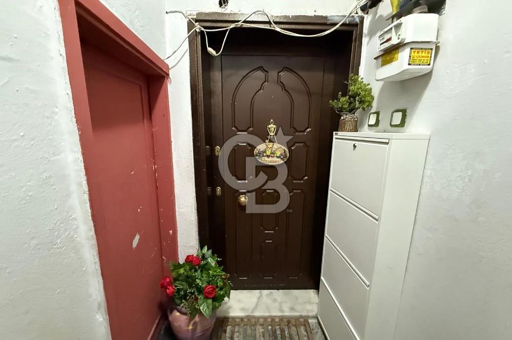 İzmir Park AVM ye Yürüyüş Mesafesinde Merkezi Konumlu Satılık Daire