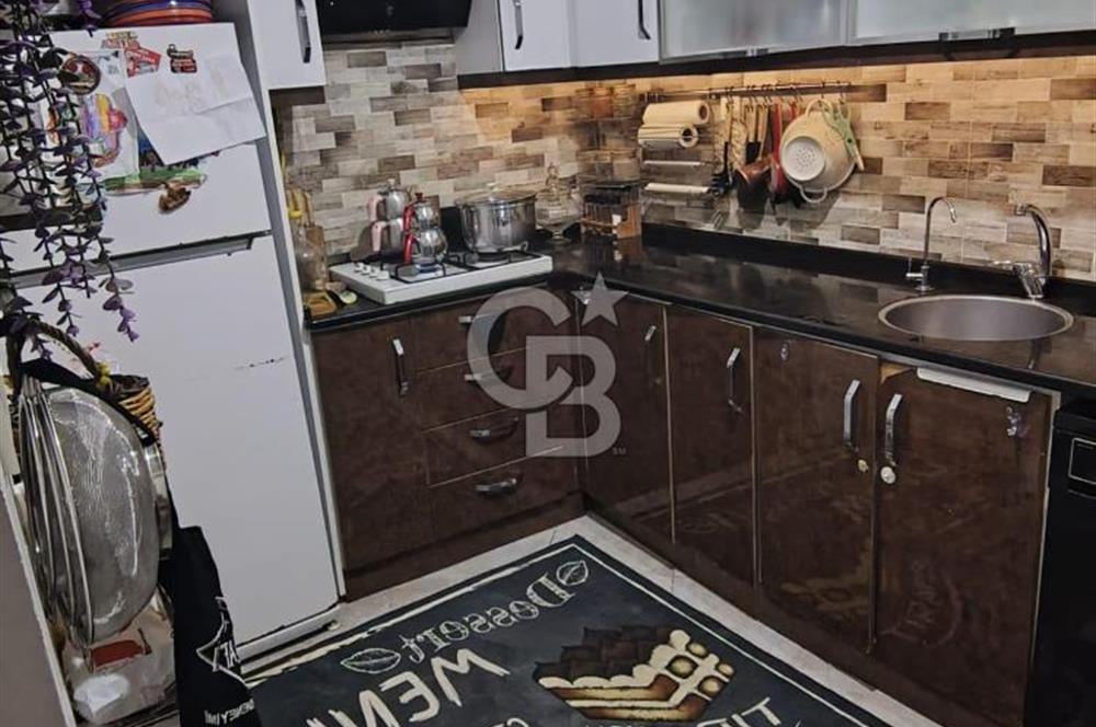 İzmir Park AVM ye Yürüyüş Mesafesinde Merkezi Konumlu Satılık Daire