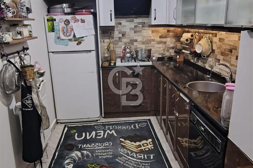 İzmir Park AVM ye Yürüyüş Mesafesinde Merkezi Konumlu Satılık Daire