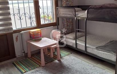 İzmir Park AVM ye Yürüyüş Mesafesinde Merkezi Konumlu Satılık Daire