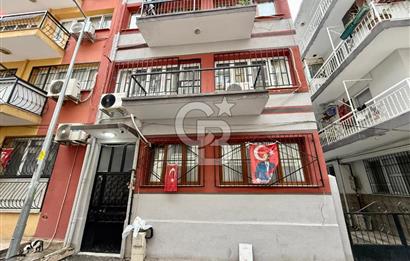 İzmir Park AVM ye Yürüyüş Mesafesinde Merkezi Konumlu Satılık Daire