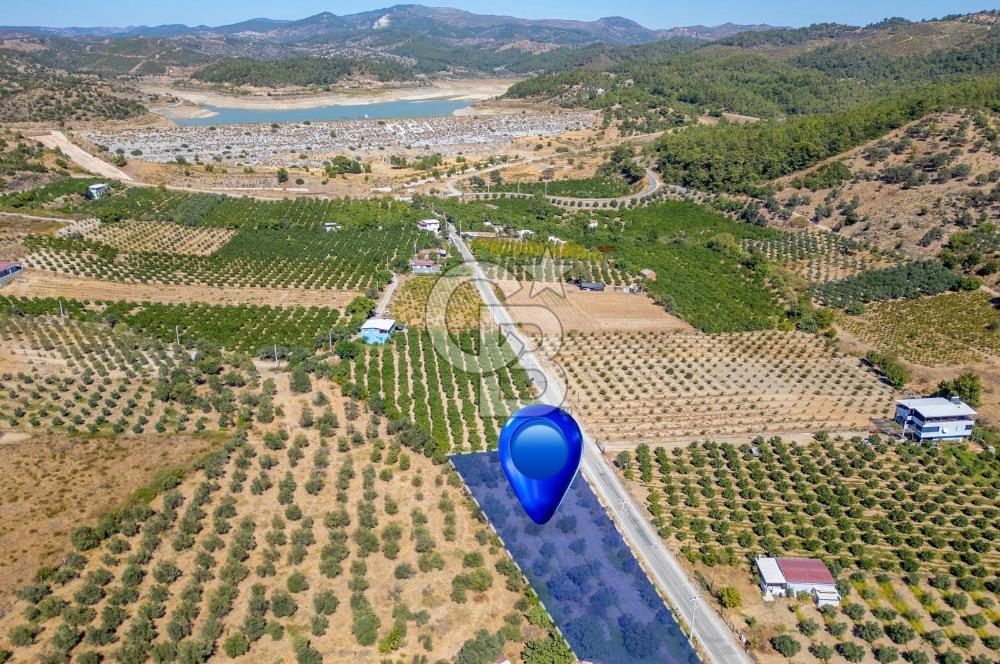 SEFERİHİSARDA MERKEZE YAKIN 1.677 m² TARLA & BAĞ