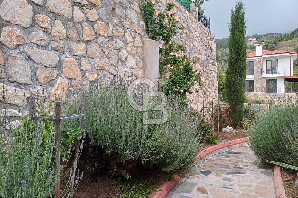 DATÇA MESUDİYE'DE DENİZ MANZARALI MÜSTAKİL GİRİŞLİ BAHÇELİ DAİRE