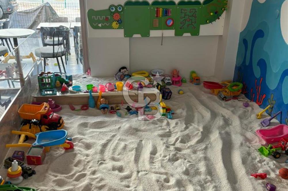 ÜÇKUYULARIN DEVREN KİRALIK İLK VE TEK ÇOCUK OYUN SALONU -CAFE