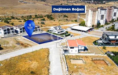 CB EAGLE'dan Y.MAHALLEDE TOPLAM 1329.27 m² SATILIK VİLLA ARSASI