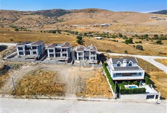 CB EAGLE'dan Y.MAHALLEDE TOPLAM 1329.27 m² SATILIK VİLLA ARSASI - 2 - 319804