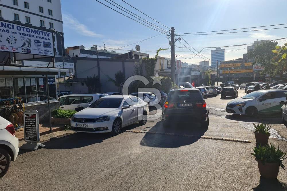 BOSTANCI OTO SANAYİDE DEVREN KİRALIK FIRSAT DÜKKAN