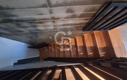 Maltepe Feyzullah mah Özel Dekorasyonlu, Teraslı Ve Jakuzili 5+2