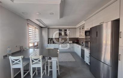 Maltepe Feyzullah mah Özel Dekorasyonlu, Teraslı Ve Jakuzili 5+2