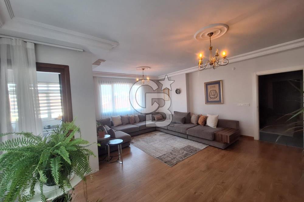 Maltepe Feyzullah mah Özel Dekorasyonlu, Teraslı Ve Jakuzili 5+2