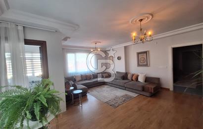 Maltepe Feyzullah mah Özel Dekorasyonlu, Teraslı Ve Jakuzili 5+2