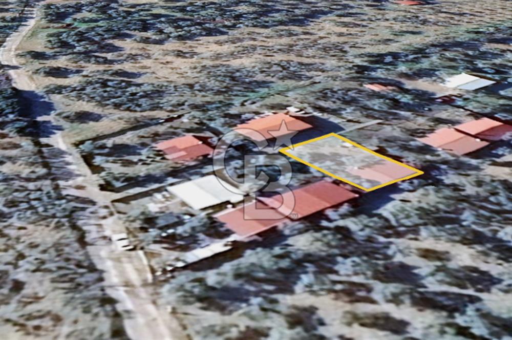 BUCA KIRIKLAR KÖYÜNDE SATILIK EV VE HOBİ BAHÇESİ