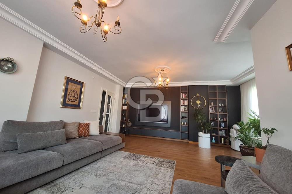 Maltepe Feyzullah mah Özel Dekorasyonlu, Teraslı Ve Jakuzili 5+2