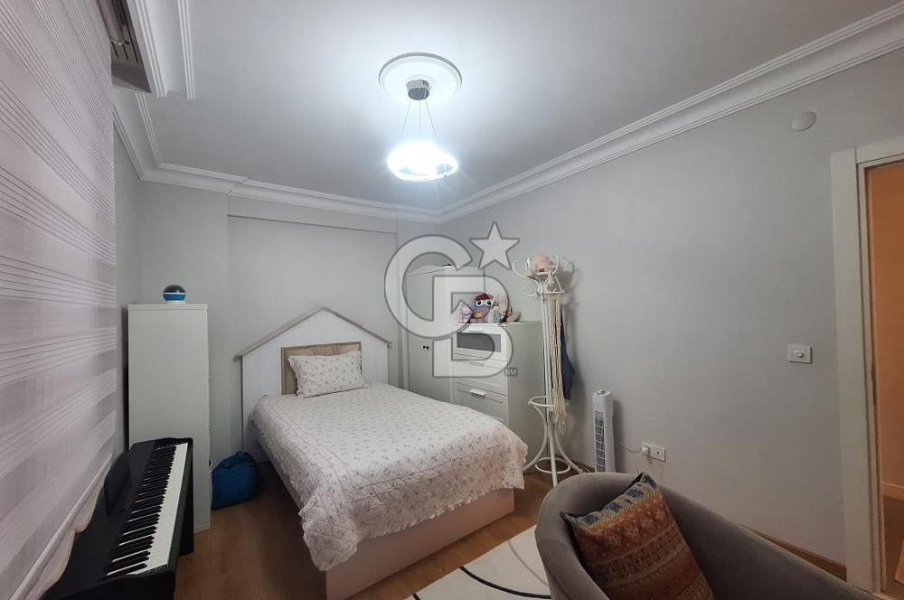 Maltepe Feyzullah mah Özel Dekorasyonlu, Teraslı Ve Jakuzili 5+2