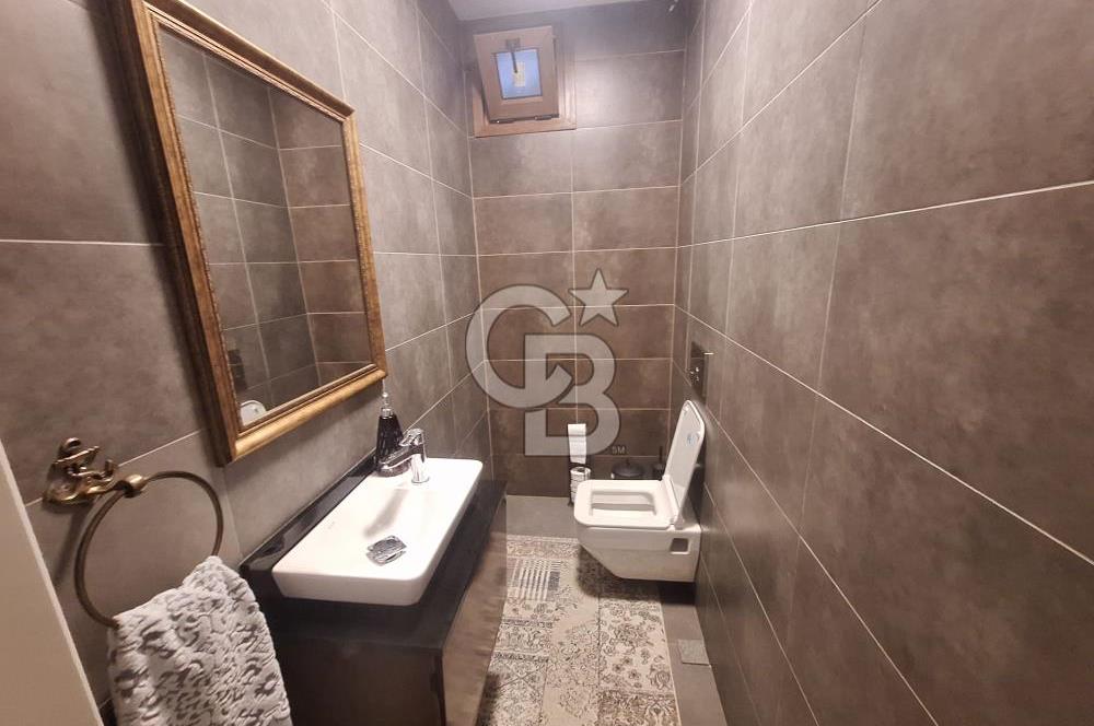 Maltepe Feyzullah mah Özel Dekorasyonlu, Teraslı Ve Jakuzili 5+2