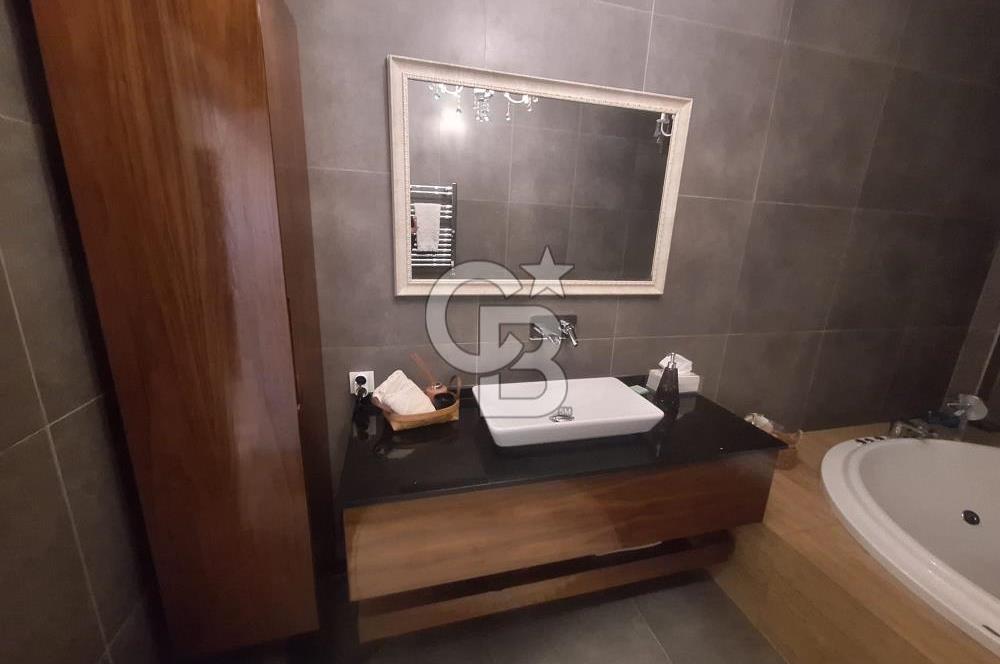 Maltepe Feyzullah mah Özel Dekorasyonlu, Teraslı Ve Jakuzili 5+2