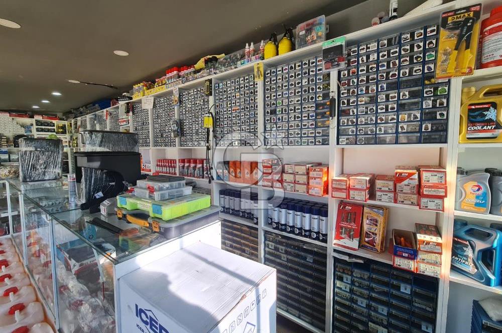 BOSTANCI OTO SANAYİDE DEVREN KİRALIK FIRSAT DÜKKAN