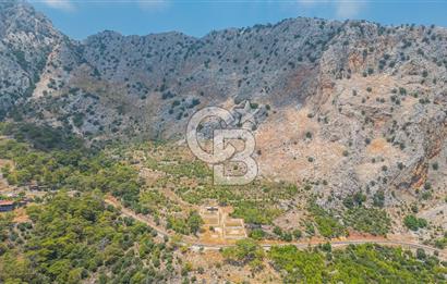 KONYAALTI HURMA'DA DOĞA VE ŞEHİR MANZARALI 912 m² ARAZİ