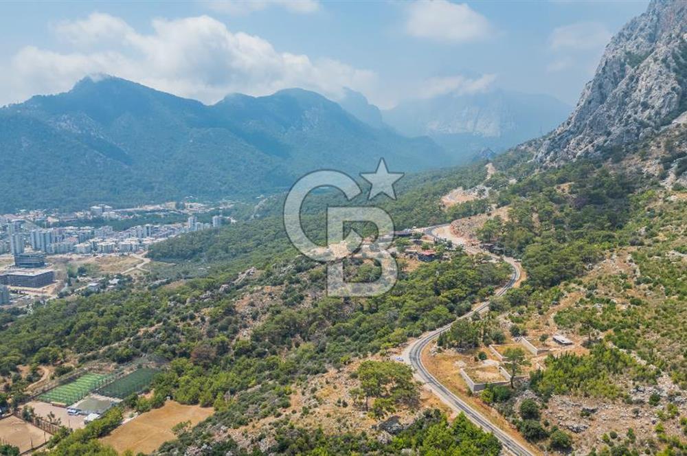 KONYAALTI HURMA'DA DOĞA VE ŞEHİR MANZARALI 912 m² ARAZİ