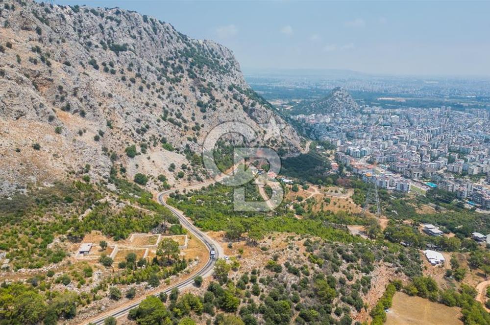 KONYAALTI HURMA'DA DOĞA VE ŞEHİR MANZARALI 912 m² ARAZİ